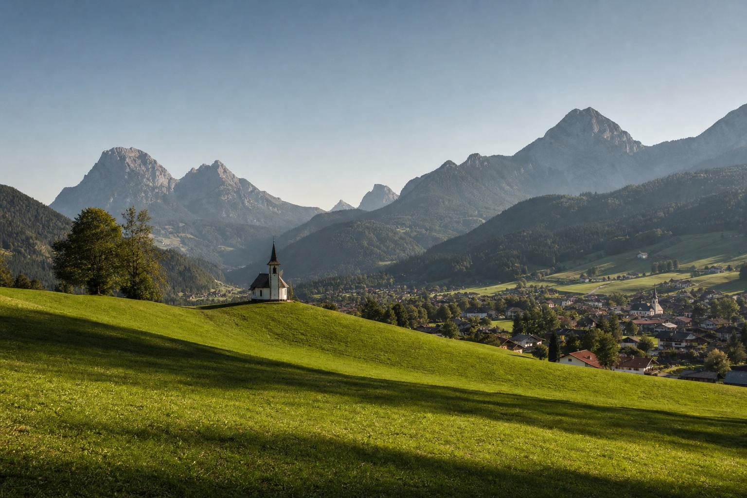 Bayerische Alpen und grüne Täler